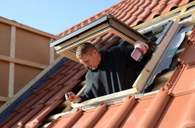 Pose de fenêtres de toit Velux au Syndicat
